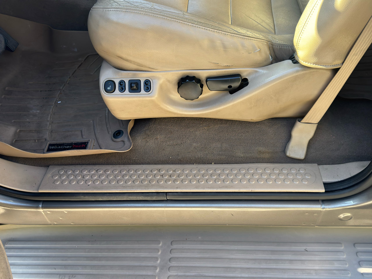 Used 2003 Ford Excursion Limited image 17