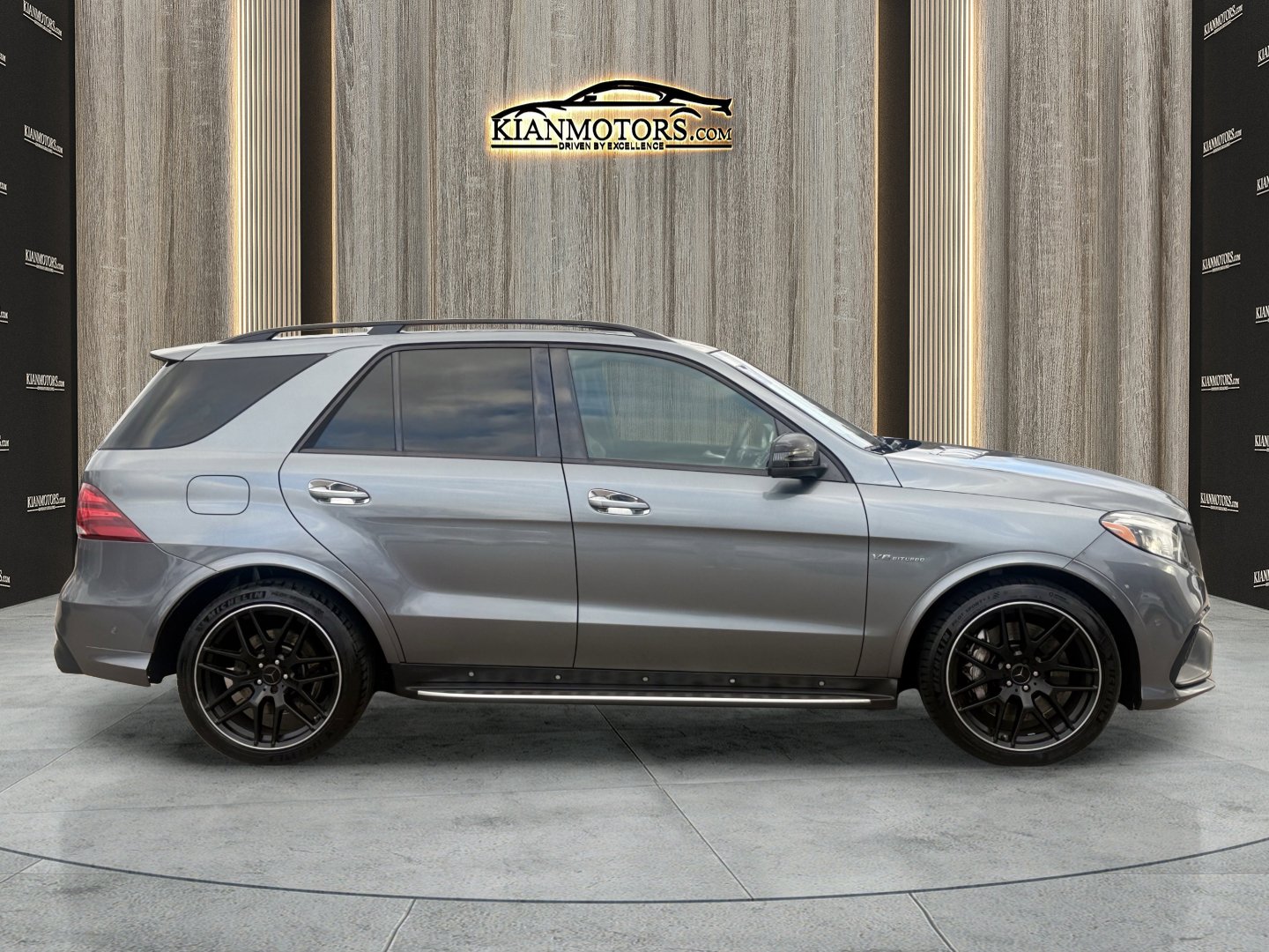 Used 2017 Mercedes-Benz GLE 63 AMG 4MATIC w/ Night Package image 8