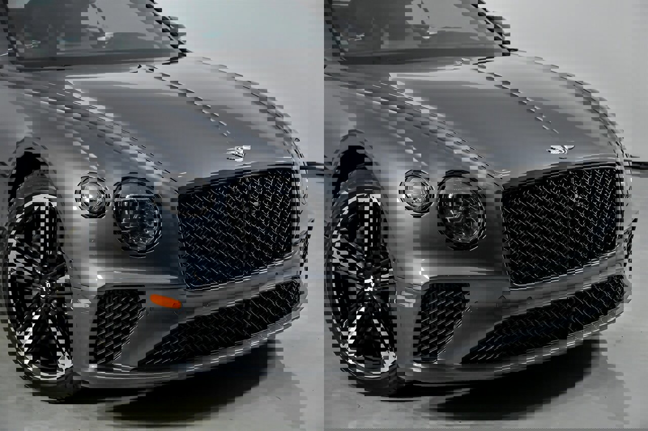 Used 2021 Bentley Continental GT image 3
