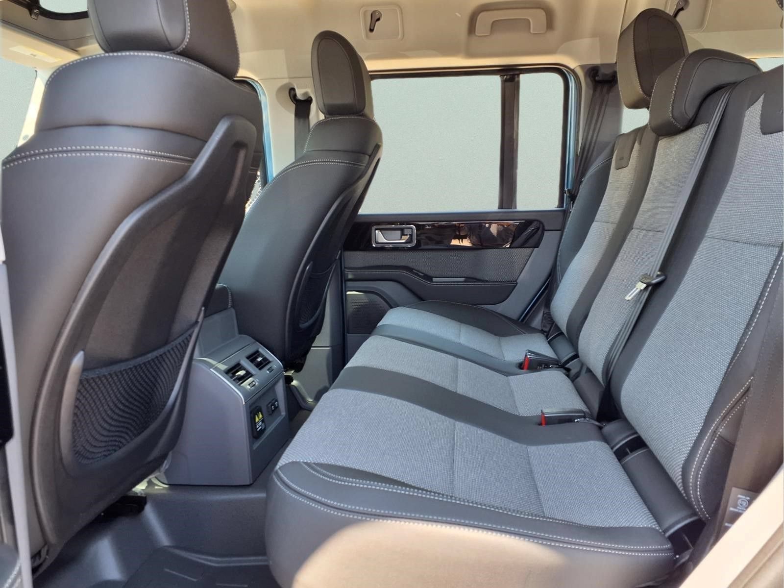 New 2026 INEOS Grenadier Station Wagon AWD/4WD image 10