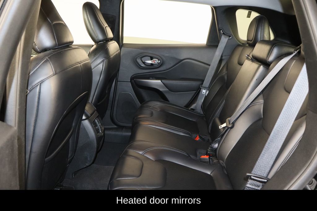 Used 2020 Jeep Cherokee Latitude Plus image 8