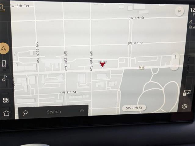 Used 2025 Land Rover Defender 110 S image 12