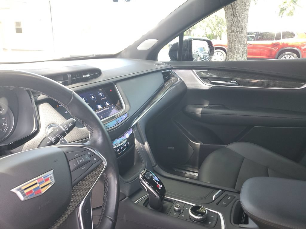 Certified 2022 Cadillac XT5 Sportv w/ Technology Package AWD/4WD image 23