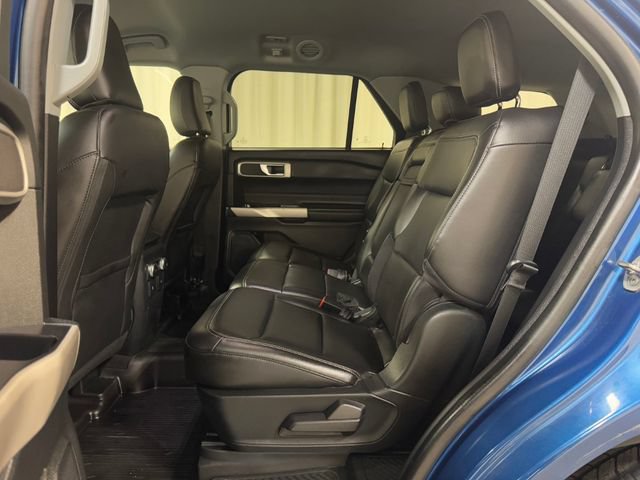 Used 2022 Ford Explorer XLT w/ Equipment Group 202A AWD/4WD image 24