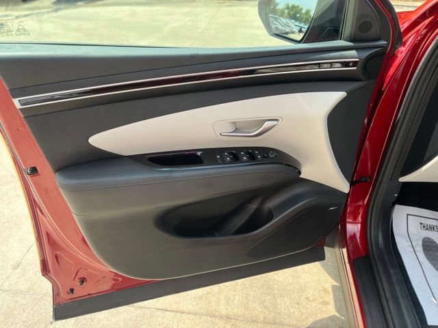 Used 2024 Hyundai Tucson Limited FWD image 11