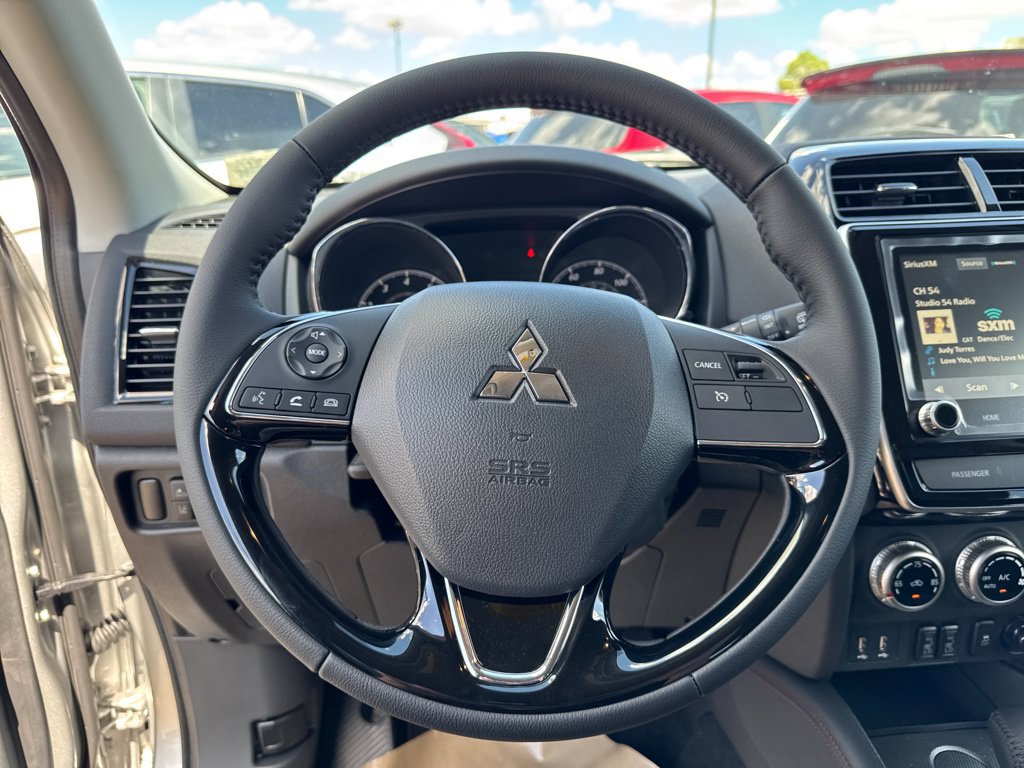 New 2027 Mitsubishi Outlander Sport SE FWD image 8