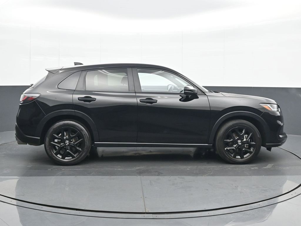 Used 2023 Honda HR-V Sport image 7
