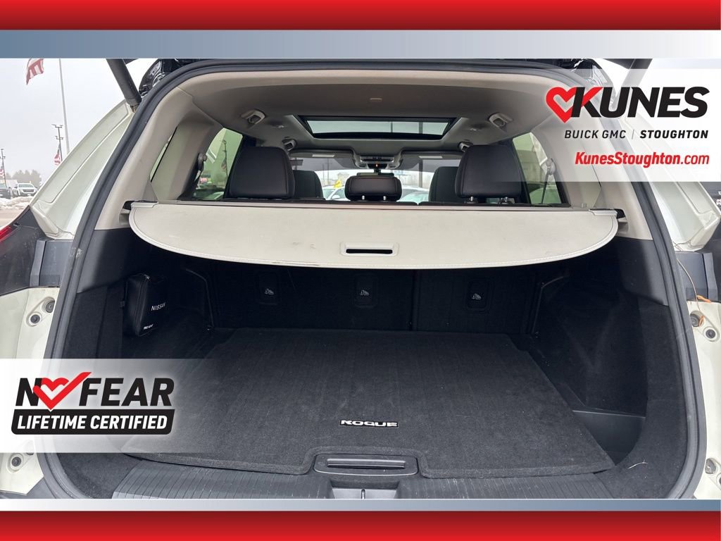 Used 2023 Nissan Rogue SV w/ SV Premium B Package image 25