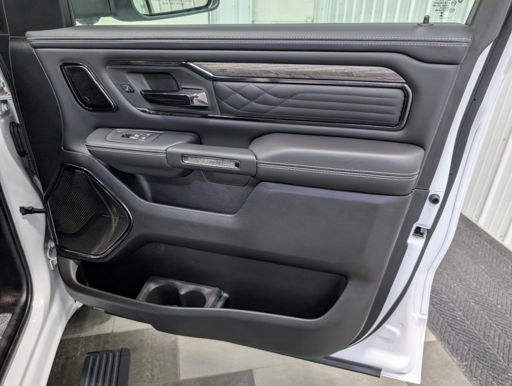 Used 2026 RAM 1500 Limited AWD/4WD image 30