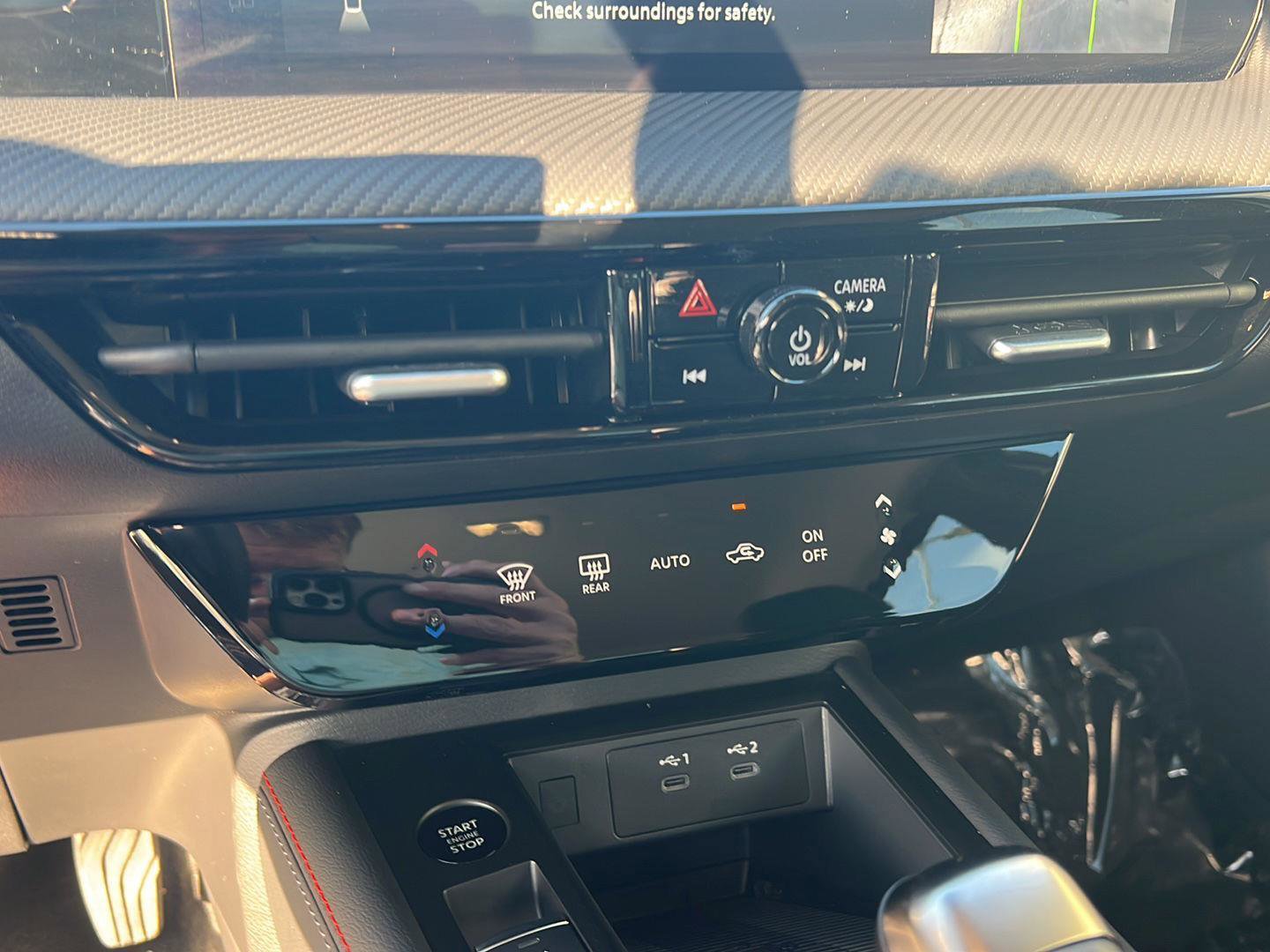 Used 2026 Nissan Kicks SR image 25