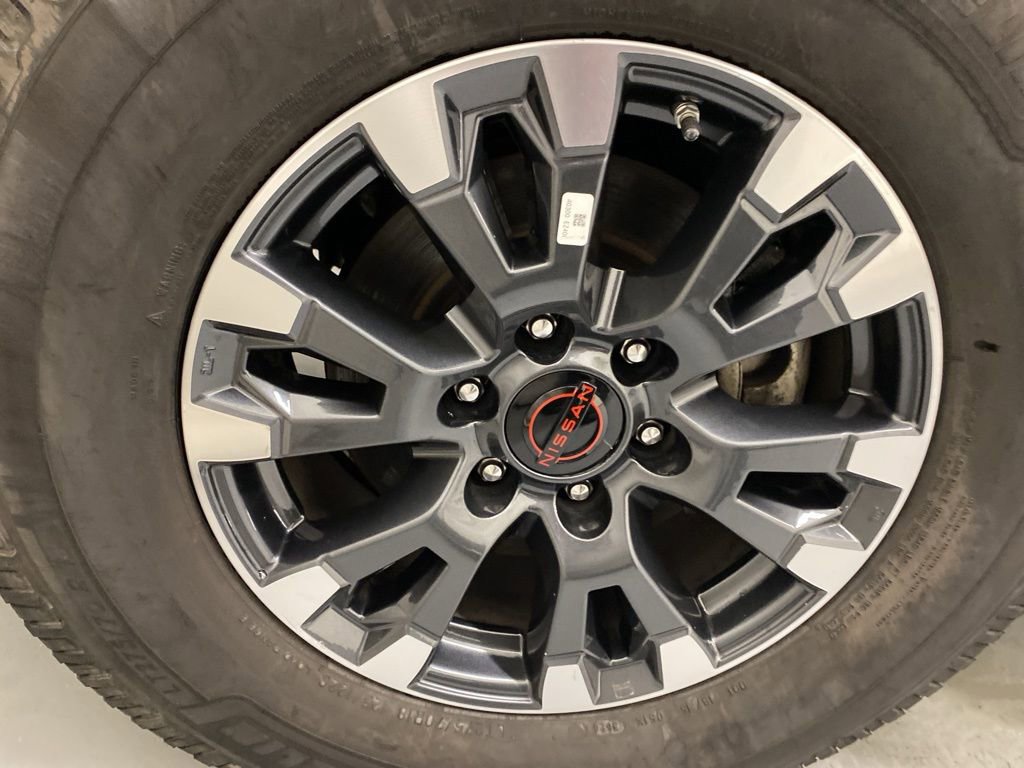 Used 2024 Nissan Titan PRO-4X w/ Pro-4x Convenience Package image 27