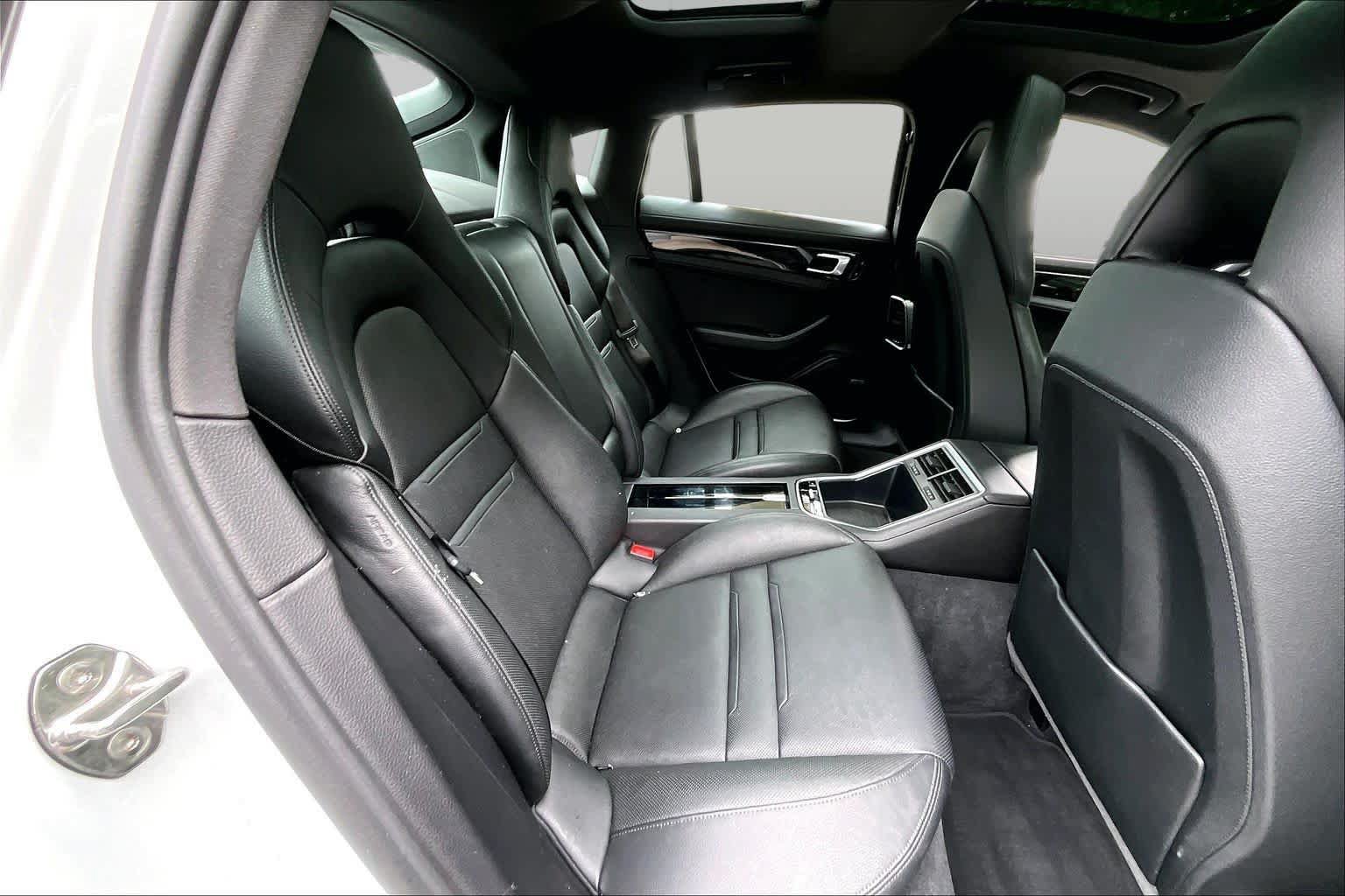 Used 2020 Porsche Panamera 4 AWD/4WD image 19