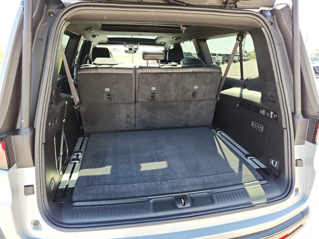 New 2025 Jeep Wagoneer L Series II w/ Convenience Group I image 9