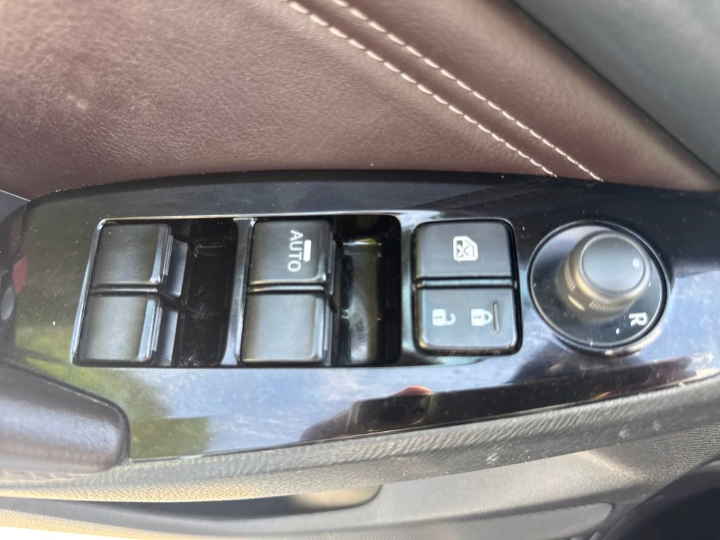 Used 2017 MAZDA MAZDA3 Touring FWD image 15