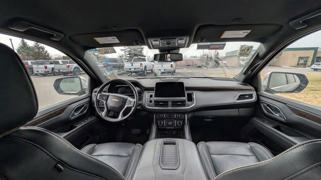 Used 2023 Chevrolet Suburban Premier image 6
