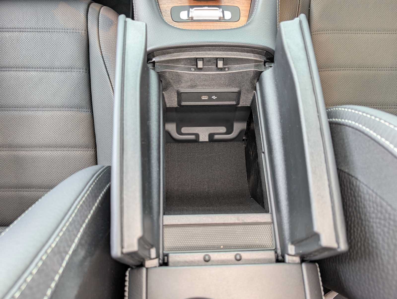 New 2026 Mercedes-Benz GLS 450 4MATIC image 13