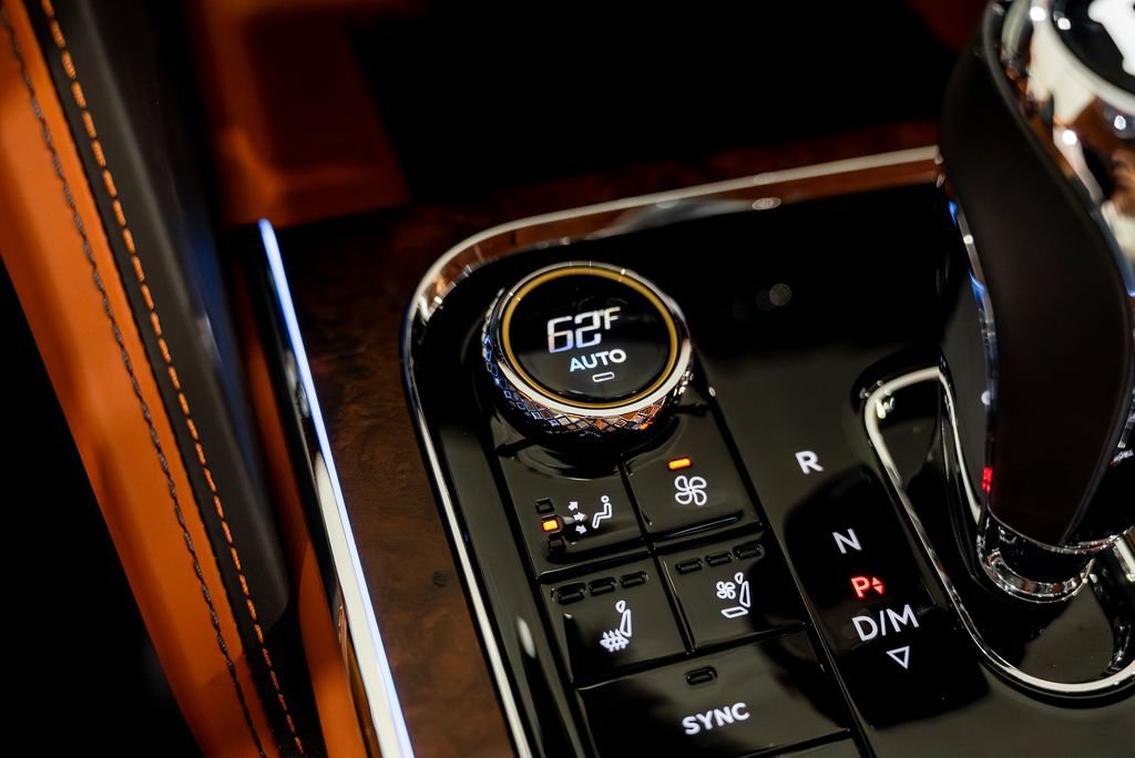 Used 2023 Bentley Flying Spur W12 AWD/4WD image 95