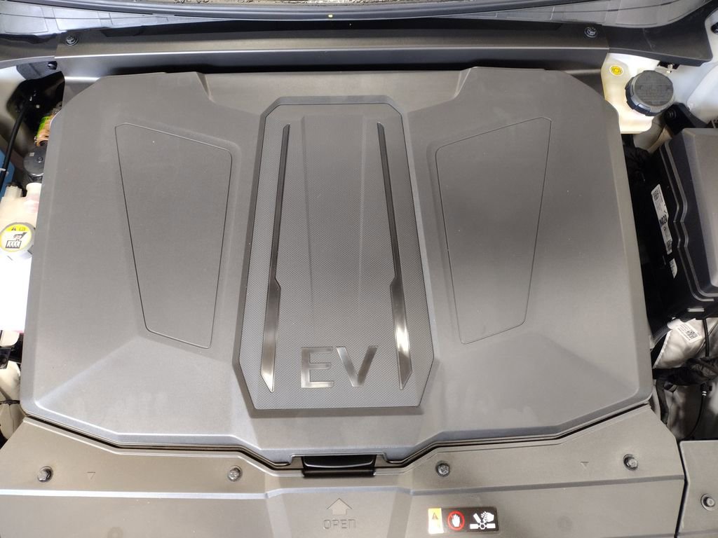 New 2025 Hyundai Ioniq 5 XRT image 7