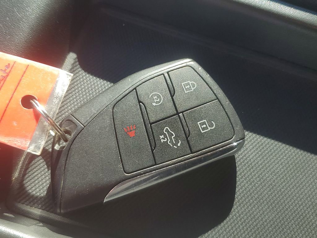 Used 2025 GMC Sierra 1500 SLT image 28