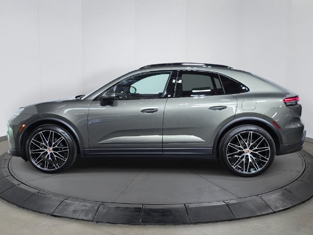 New 2026 Porsche Macan Electric RWD image 2