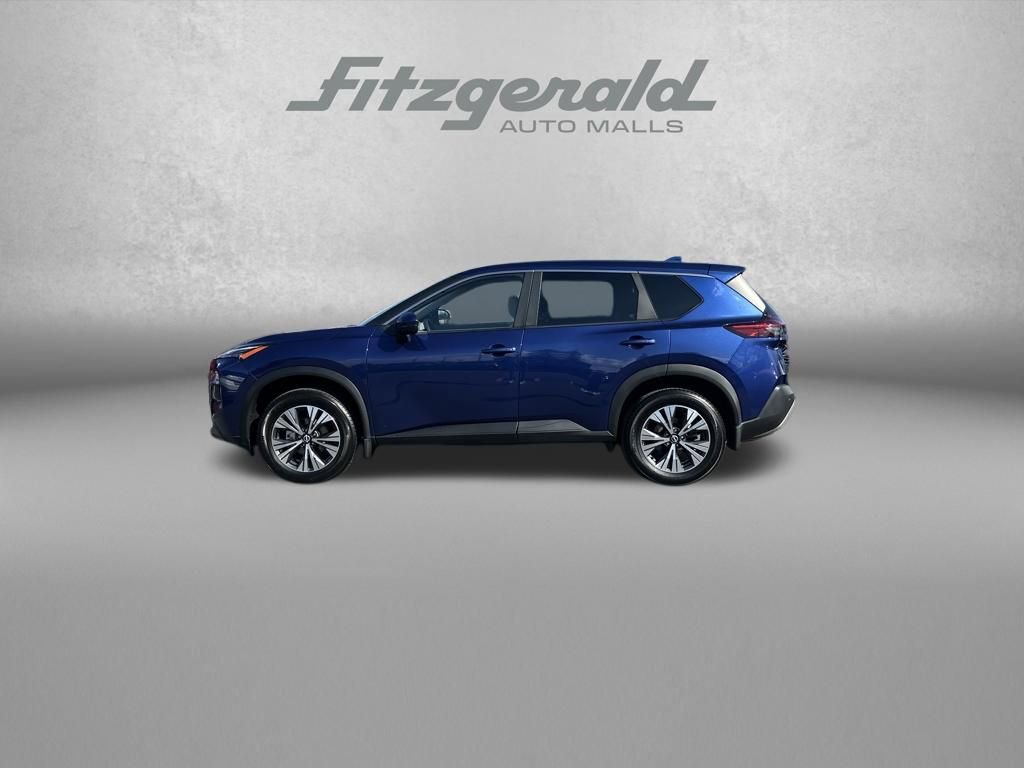 Used 2023 Nissan Rogue SV image 4