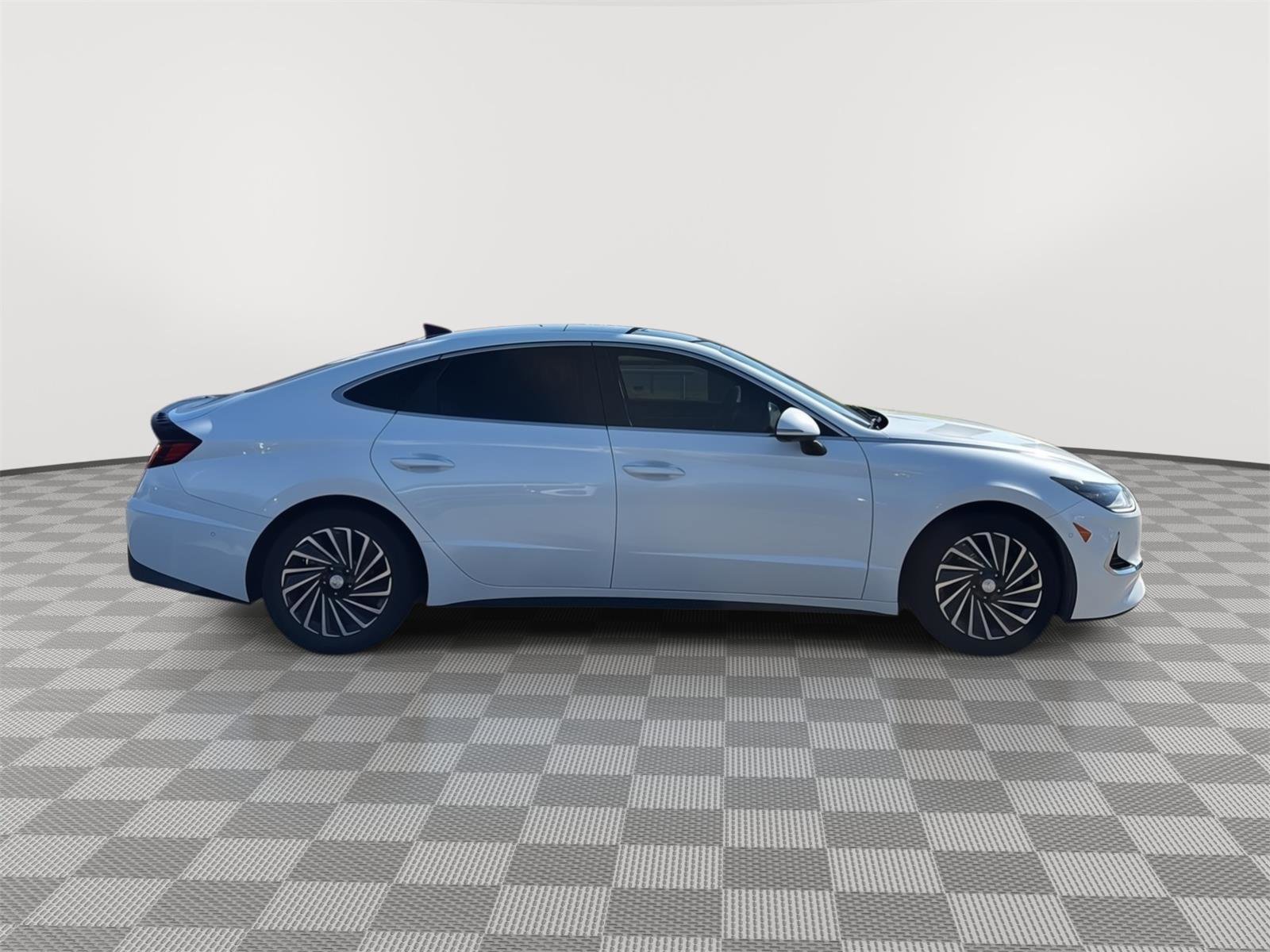 Used 2022 Hyundai Sonata Limited image 6