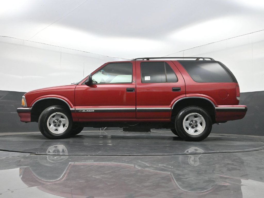Used 1996 Chevrolet Blazer 2WD 4-Door image 18