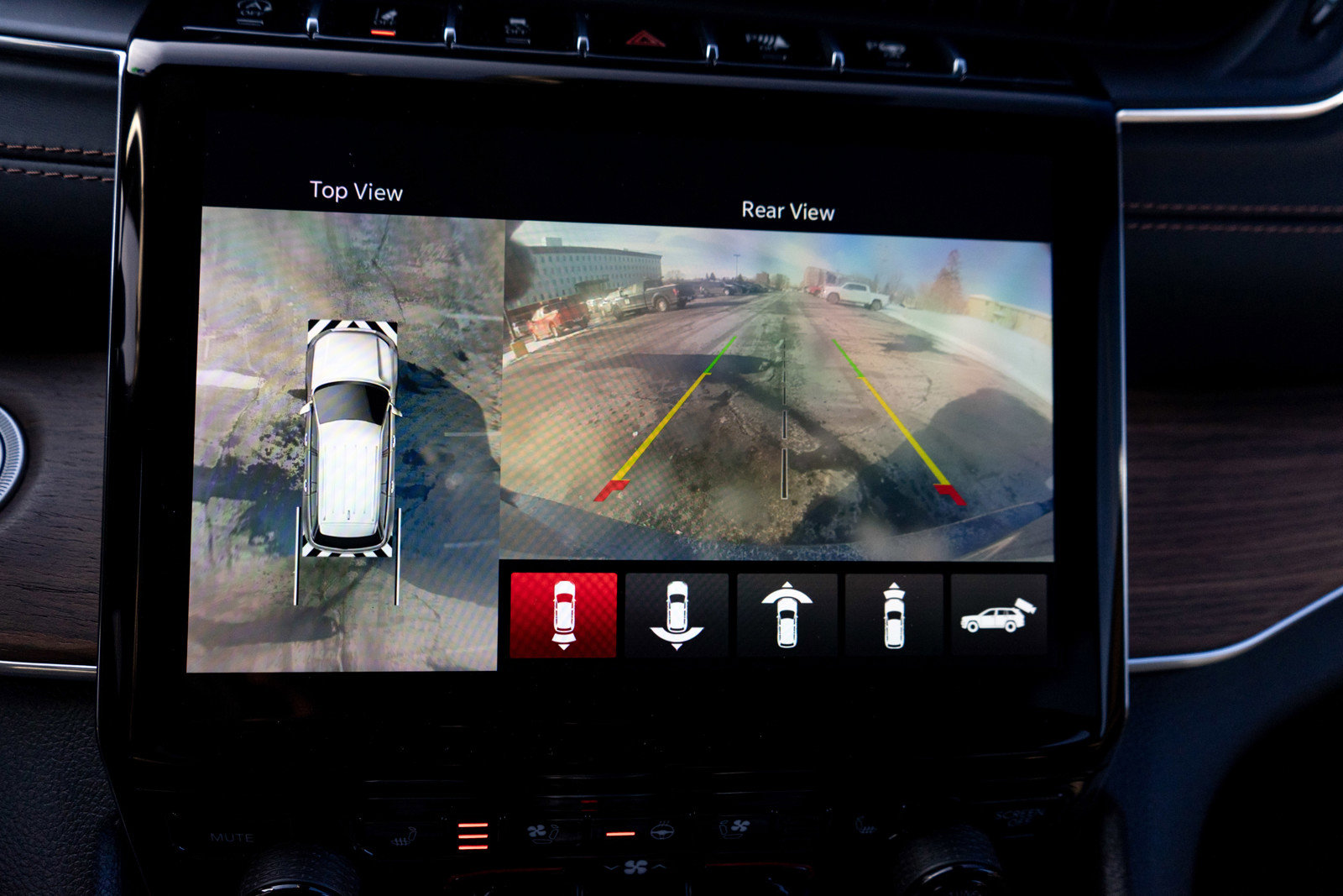 Used 2023 Jeep Grand Cherokee L Summit w/ Advanced Protech Group IV image 18