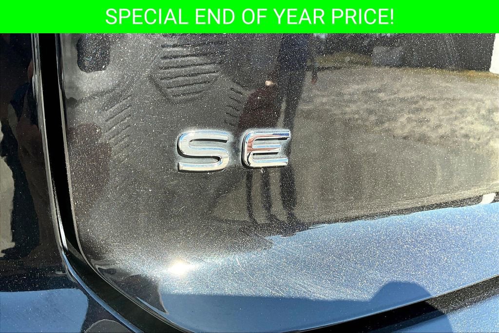 Used 2021 Volkswagen Atlas Cross Sport SE image 24