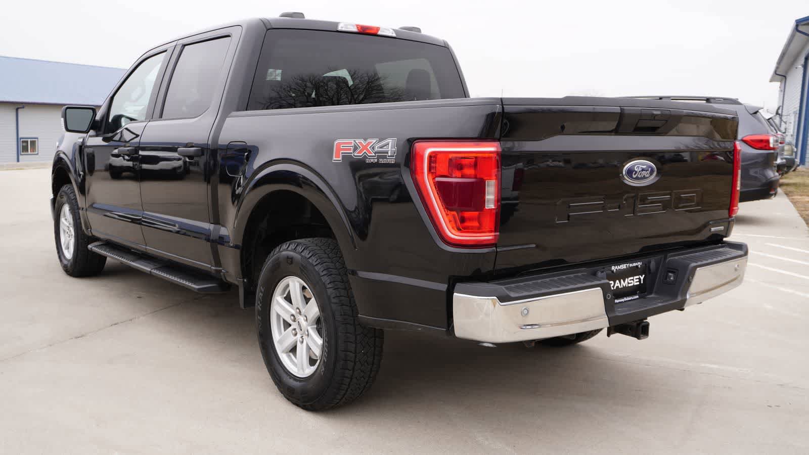 Used 2021 Ford F150 XL w/ Trailer Tow Package image 4