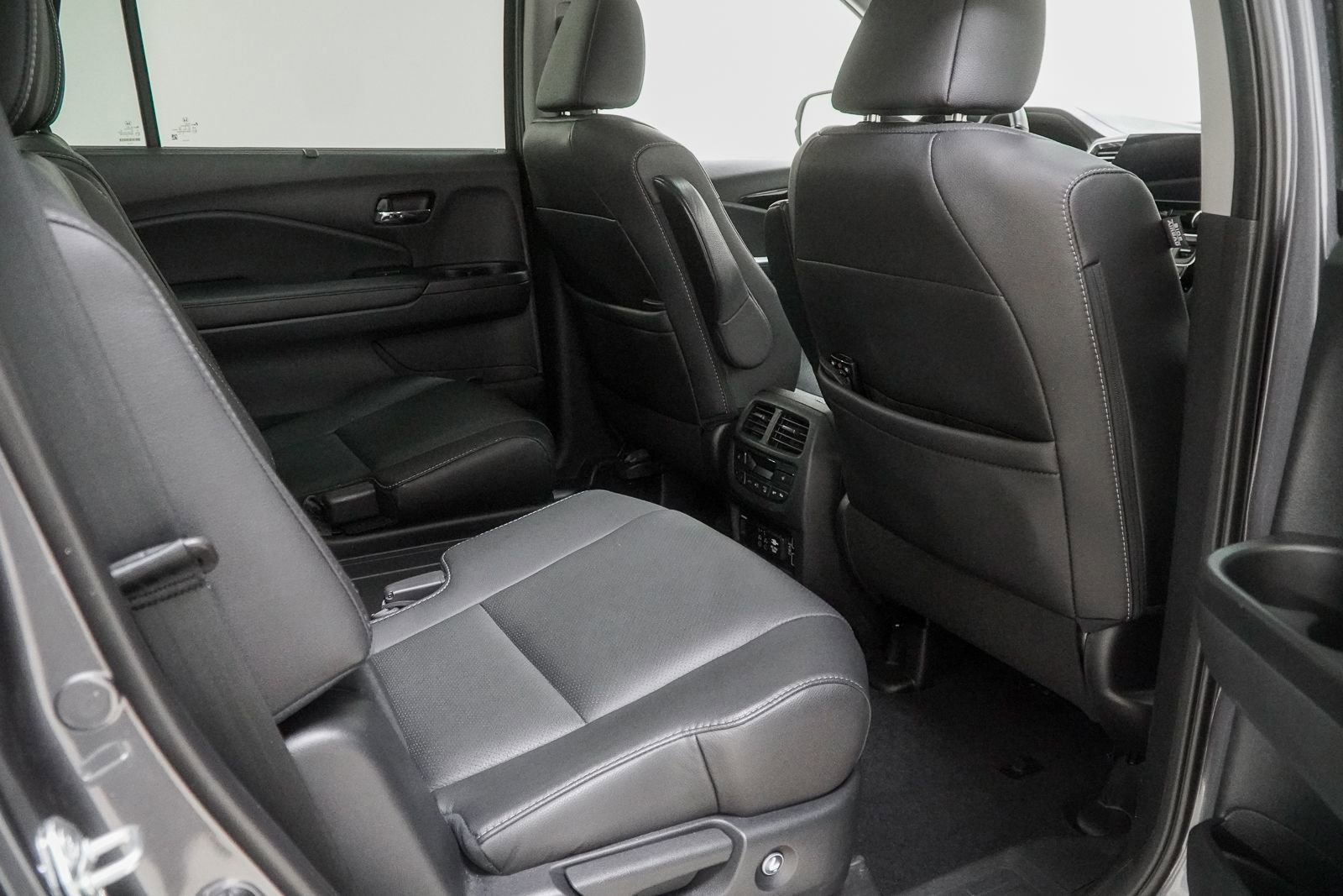 Used 2021 Honda Pilot Elite image 44