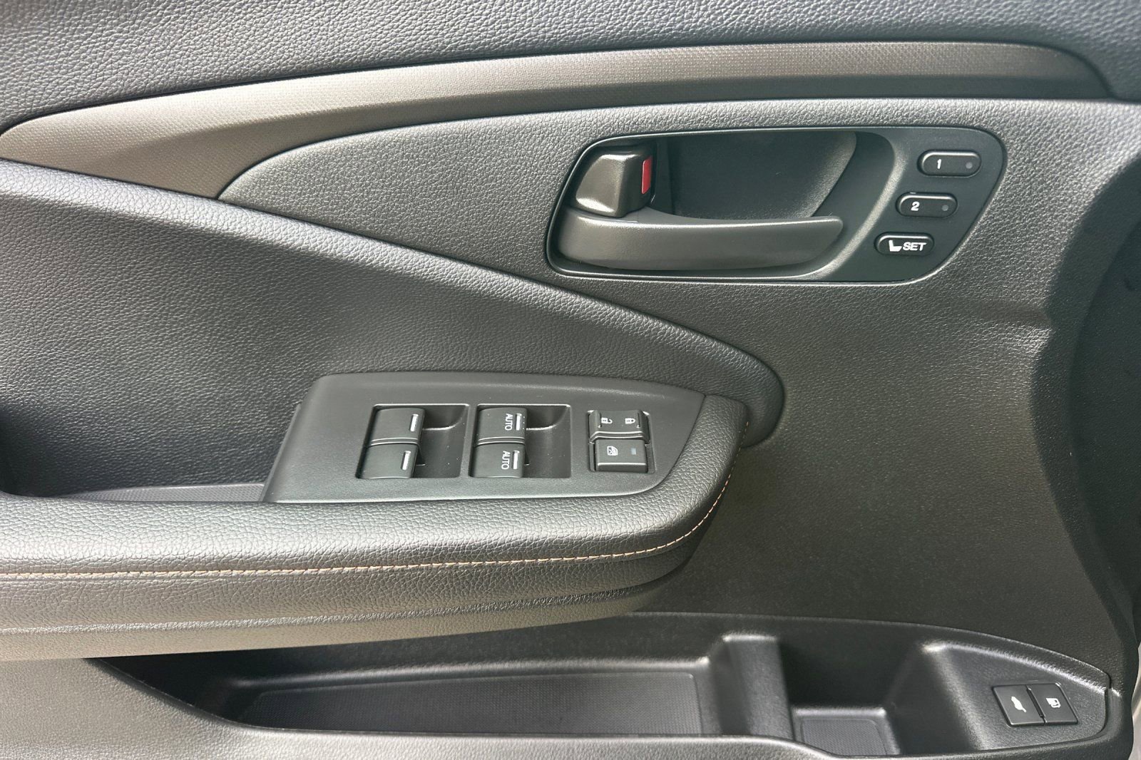 Used 2024 Honda Passport TrailSport image 11