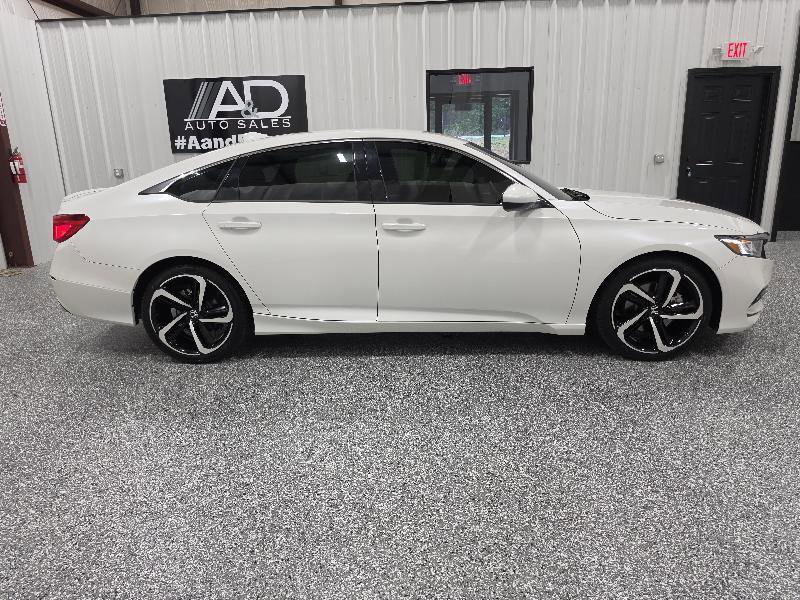 Used 2018 Honda Accord Sport image 8
