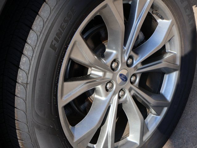 Used 2023 Ford Explorer Limited AWD/4WD image 45