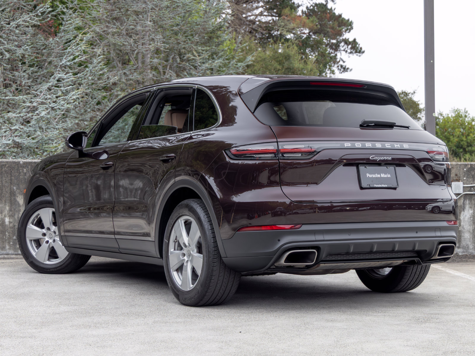 Certified 2021 Porsche Cayenne AWD/4WD image 3