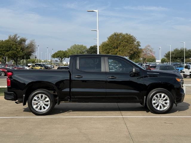 Used 2025 Chevrolet Silverado 1500 Custom RWD image 3