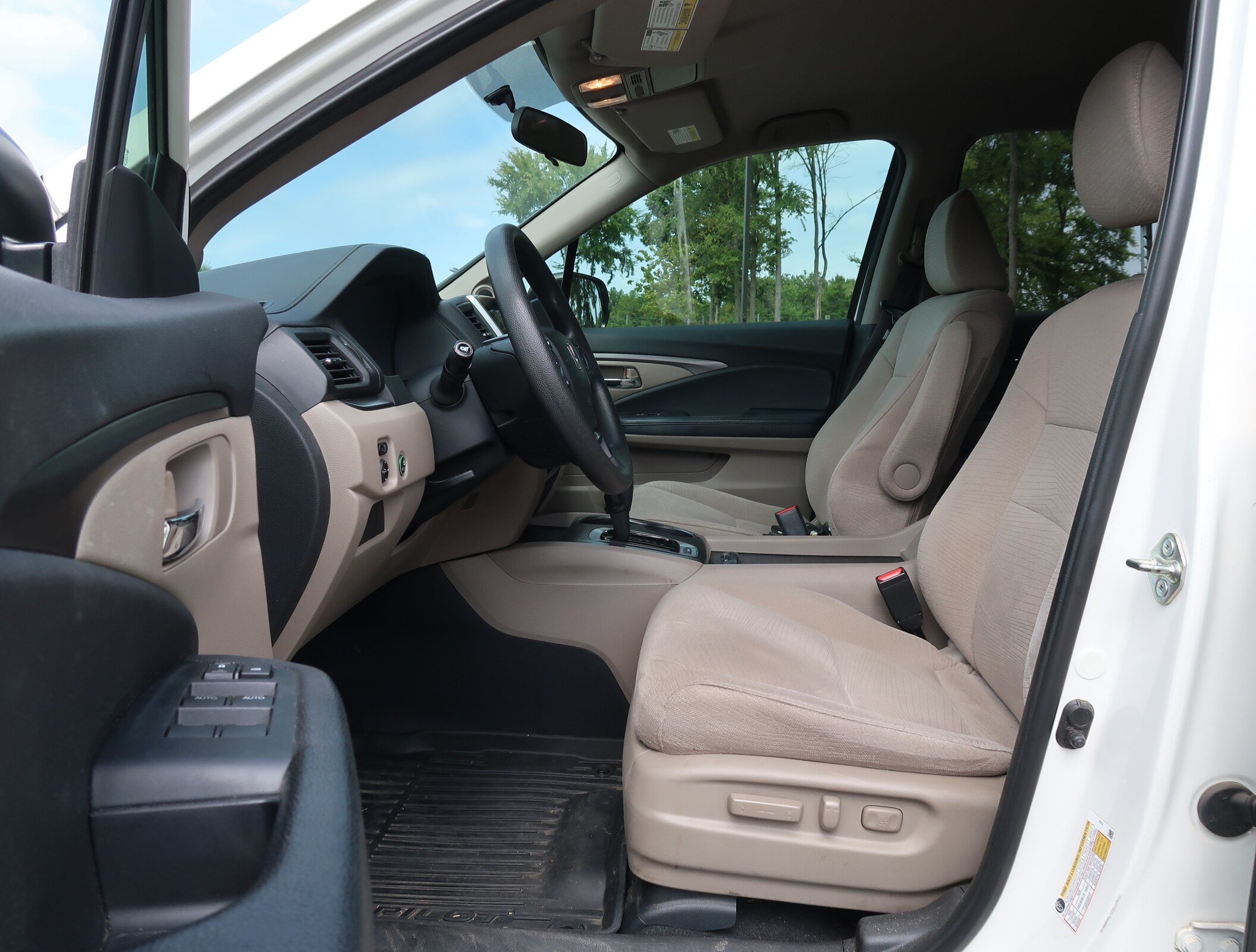 Used 2018 Honda Pilot EX image 6