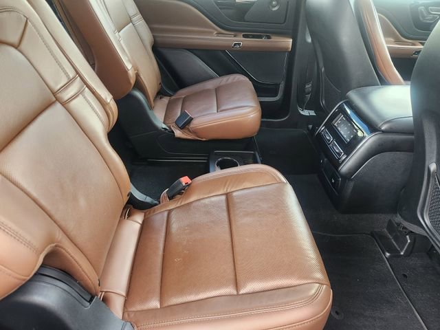 Used 2022 Lincoln Aviator Reserve w/ Elements Package Plus AWD/4WD image 32