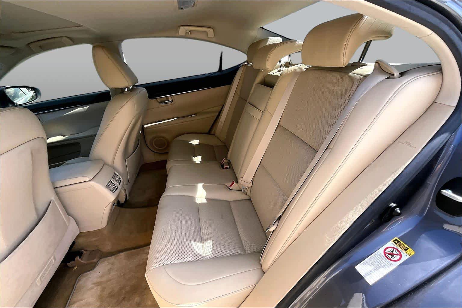 Used 2015 Lexus ES 350 w/ Premium Package FWD image 20
