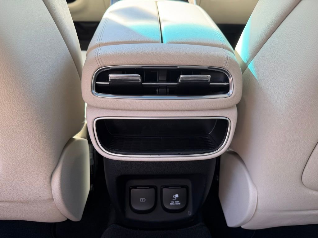 Used 2022 Genesis GV80 2.5T image 12