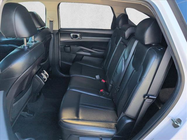 Used 2021 Kia Sorento S FWD image 19