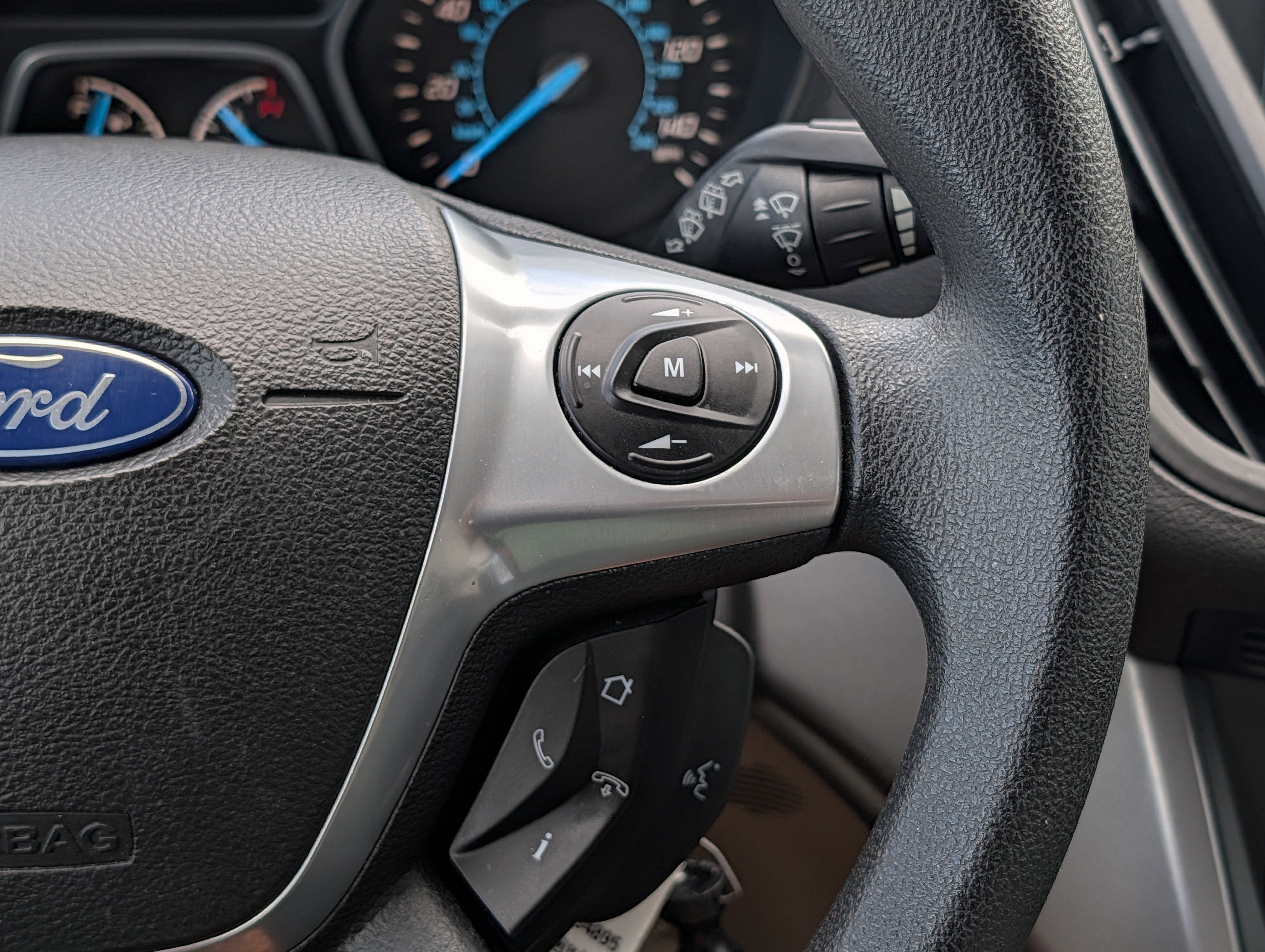 Used 2014 Ford Escape SE w/ Equipment Group 201A FWD image 26