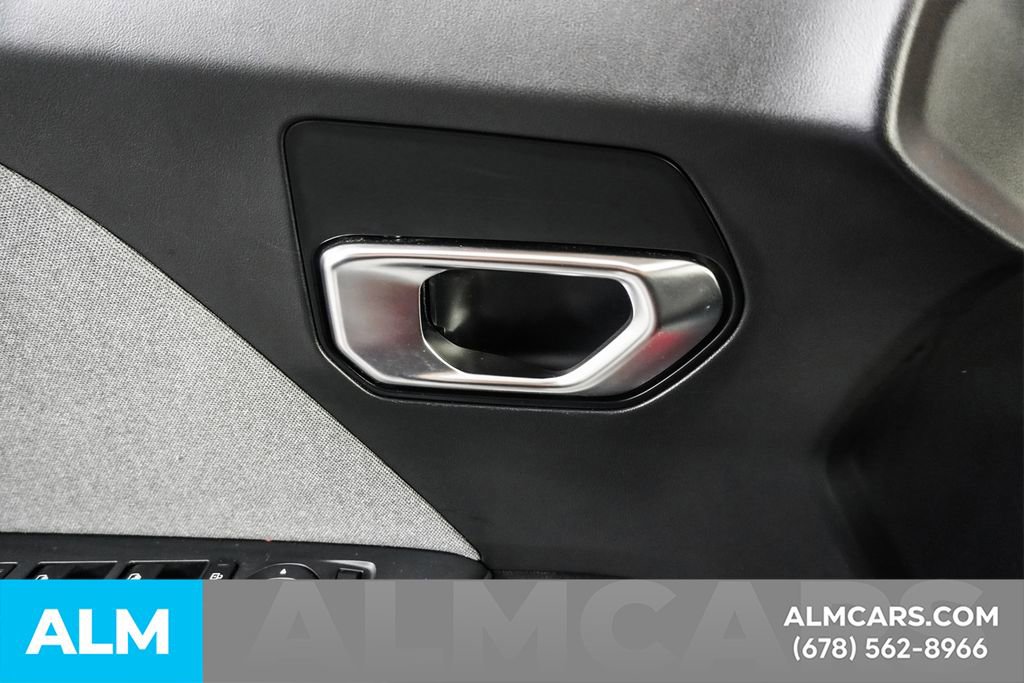 Used 2025 Kia K4 EX image 46