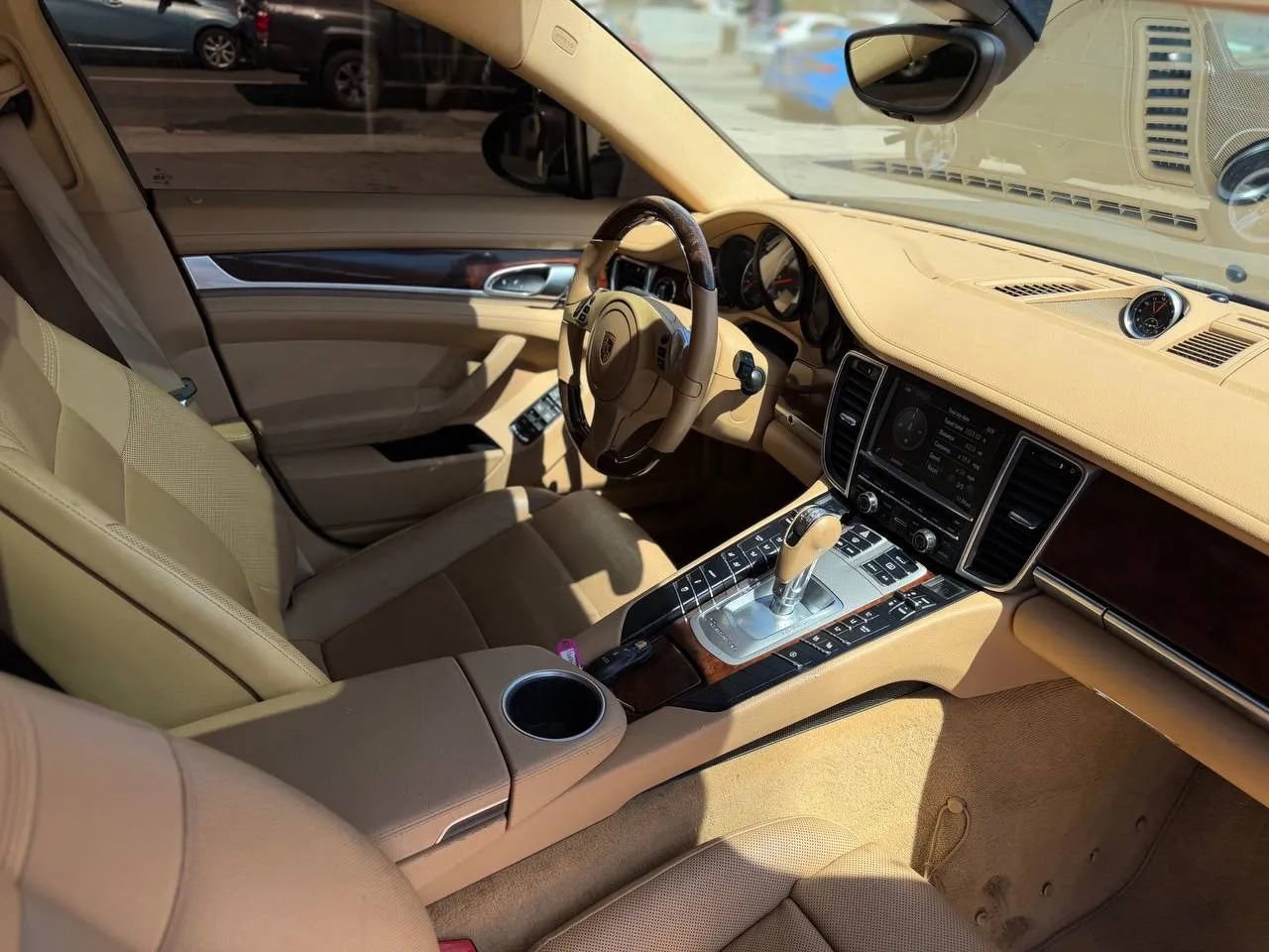 Used 2014 Porsche Panamera image 46