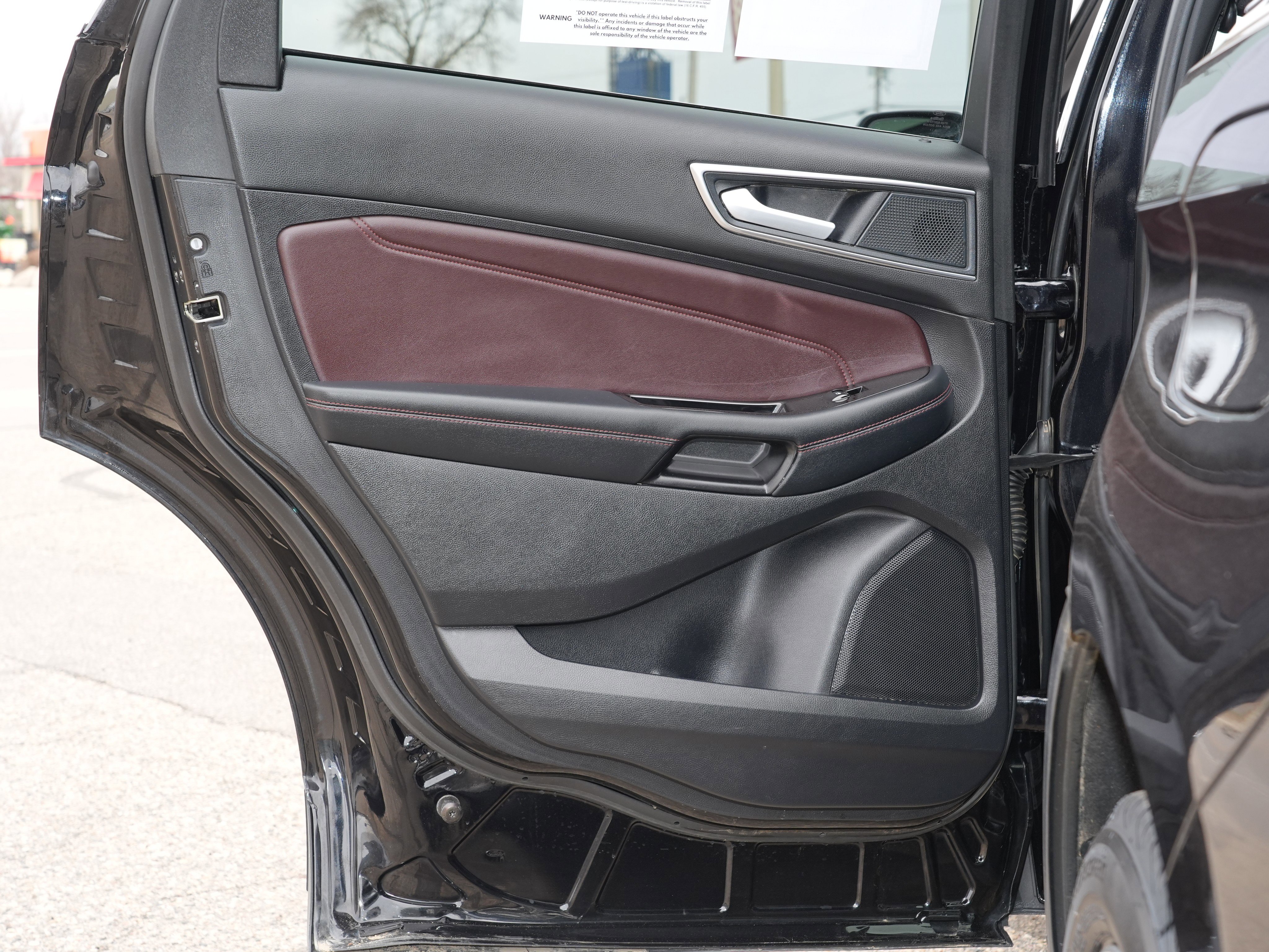 Used 2020 Ford Edge Titanium w/ Equipment Group 301A image 23