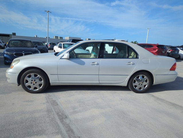 Used 2001 Lexus LS 430 image 8