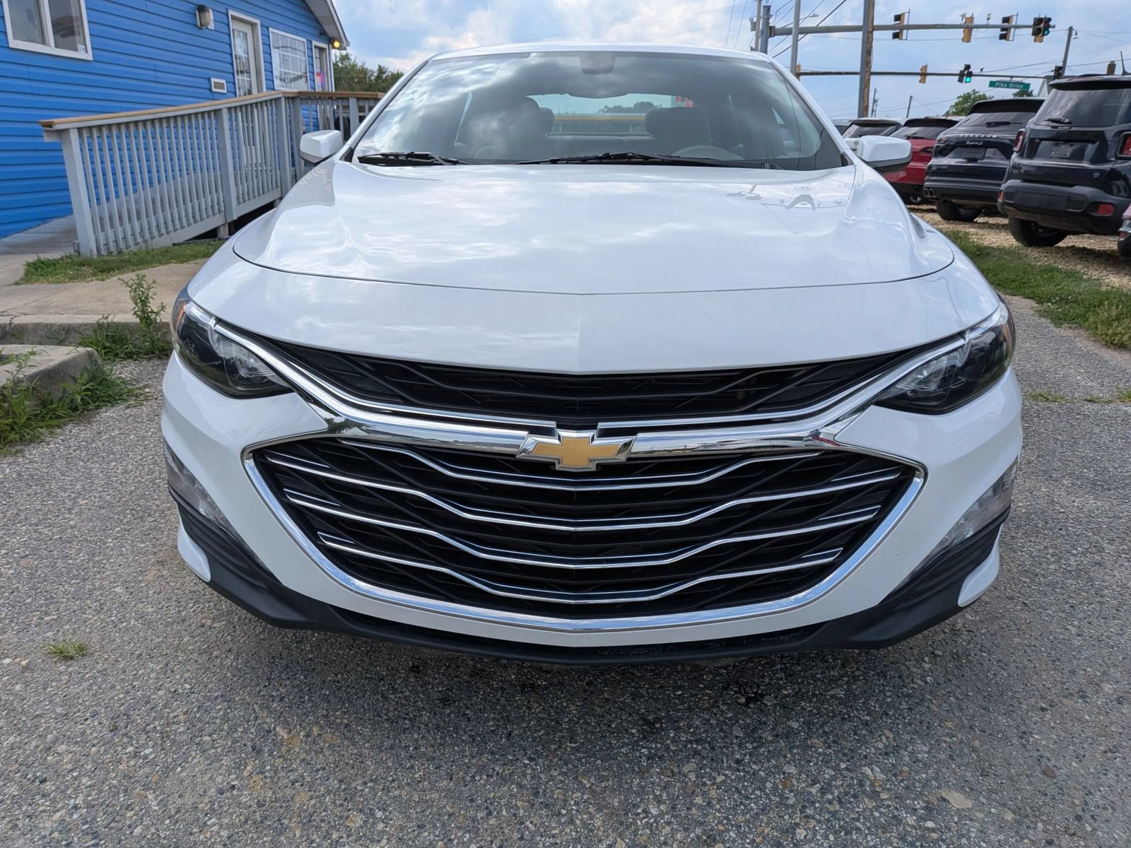 Used 2021 Chevrolet Malibu LT FWD image 9