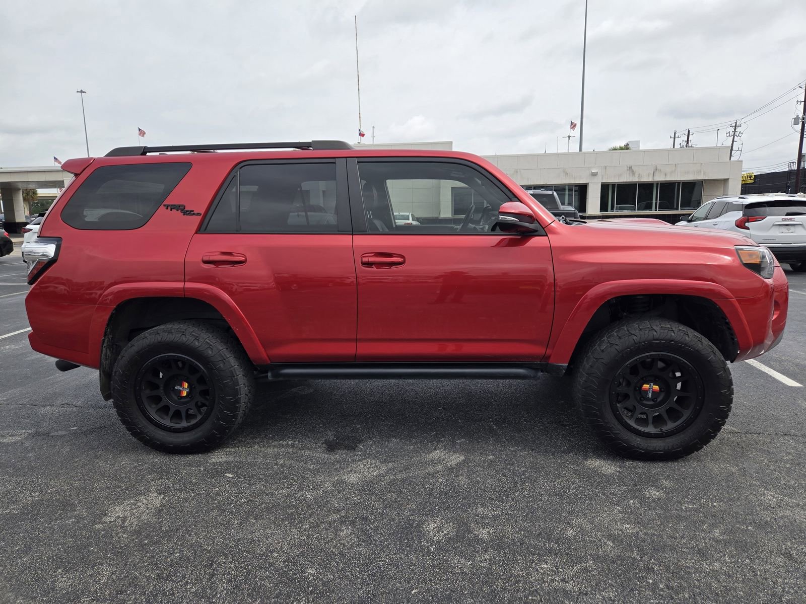 Used 2024 Toyota 4Runner TRD Off-Road Premium w/ Off Road Premium Plus Package AWD/4WD image 4