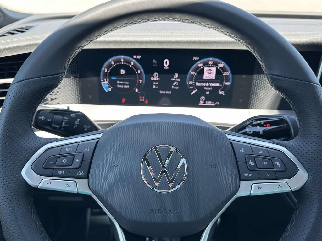 New 2026 Volkswagen Tiguan SE R-Line AWD/4WD image 17
