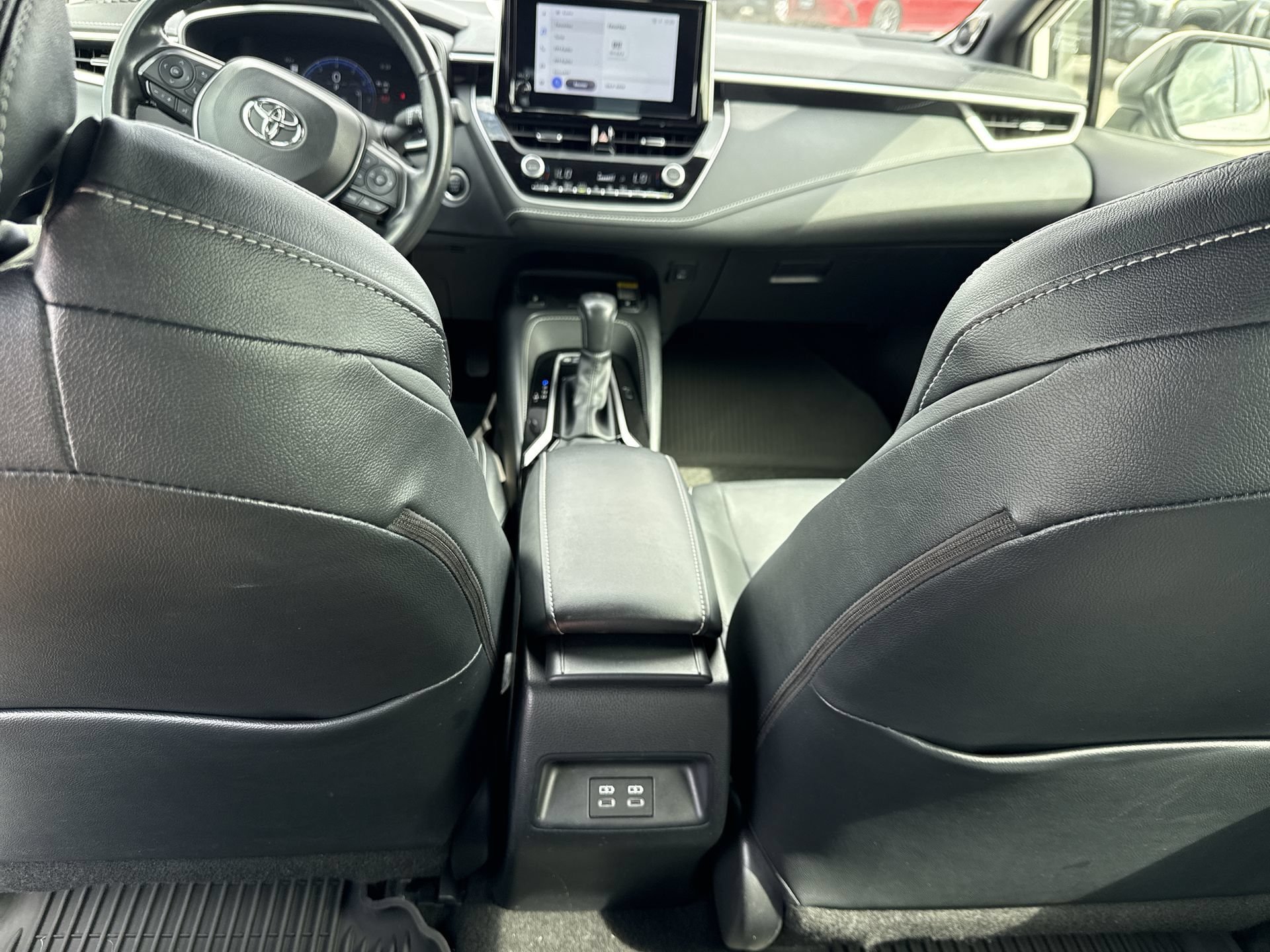 Certified 2025 Toyota Corolla XSE FWD image 22
